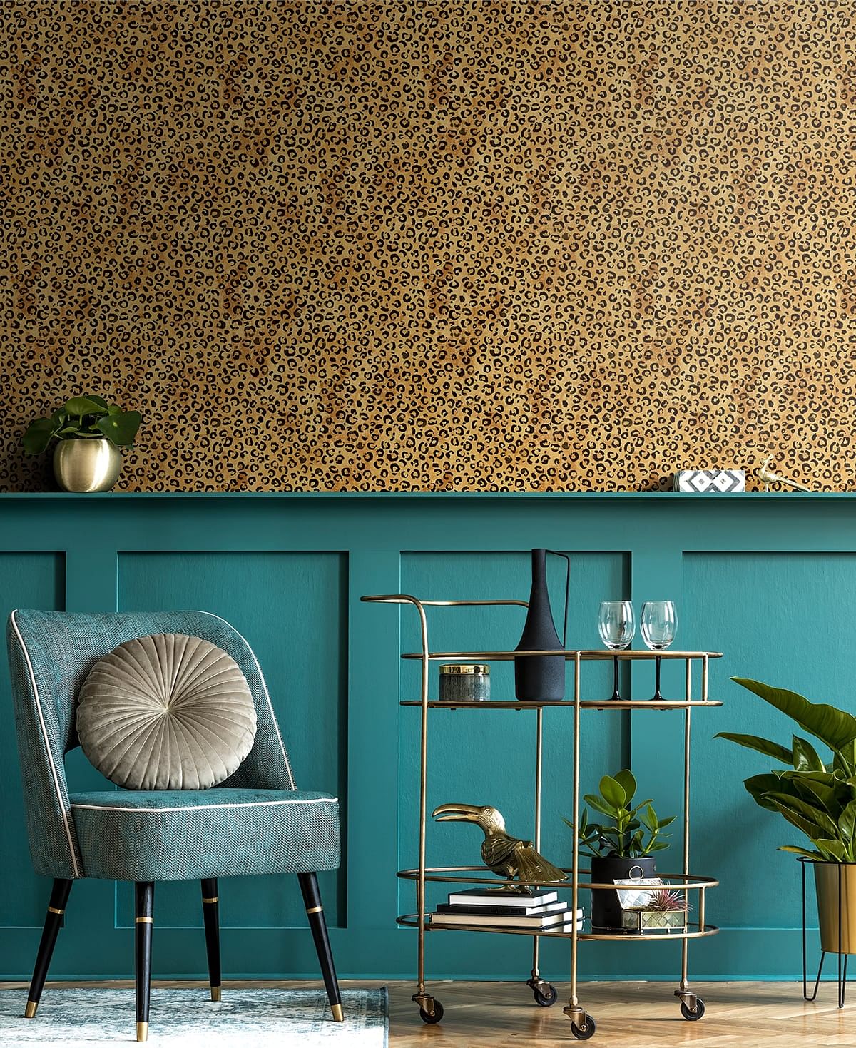 leopard wallpaper for room